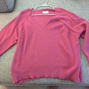 Old Navy Women's Rose V-Neck Sweater